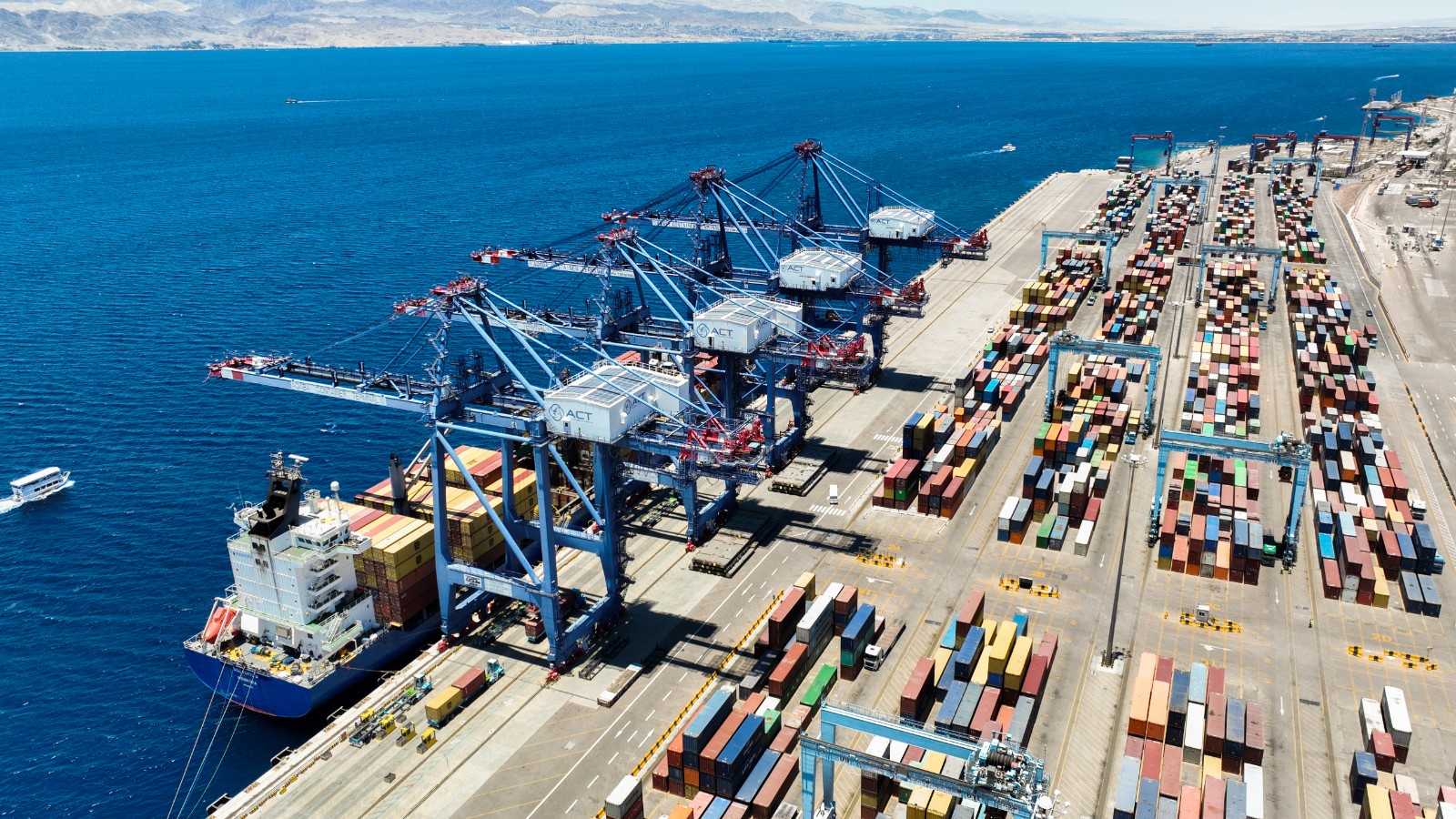 马士基图片Jordan ACT APM Terminals.jpg